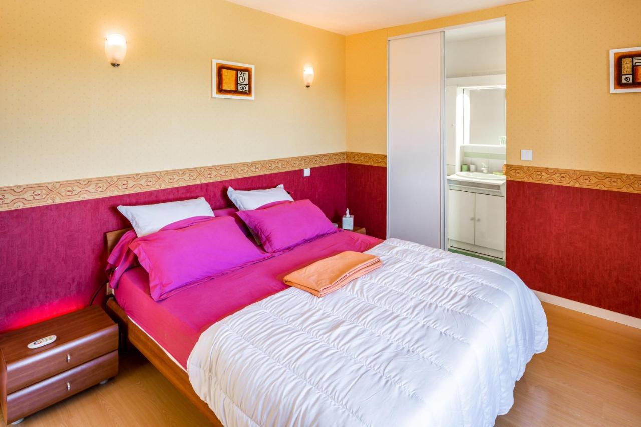 Domaine De Meyney Apartment Villegouge Ngoại thất bức ảnh
