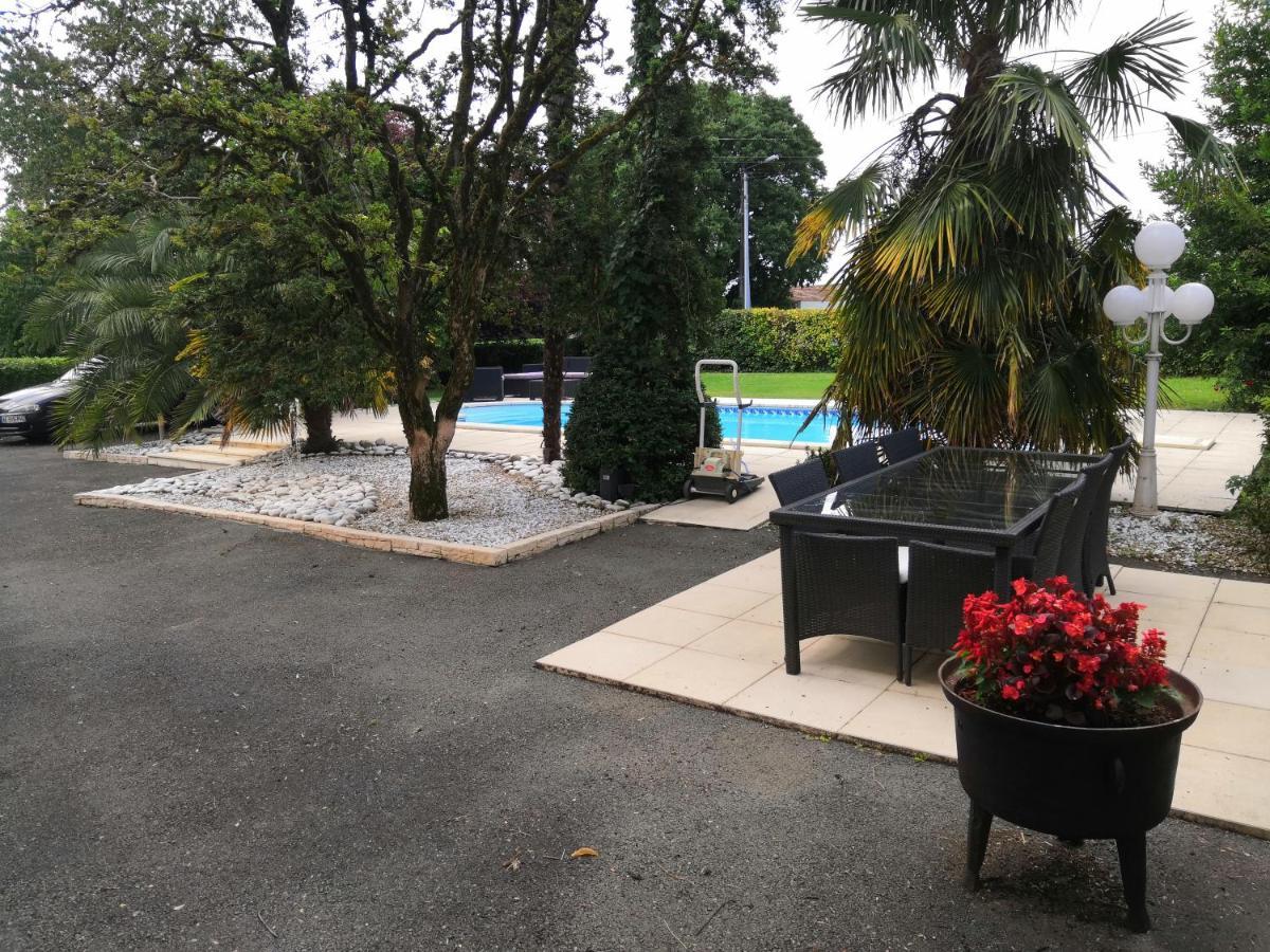 Domaine De Meyney Apartment Villegouge Ngoại thất bức ảnh